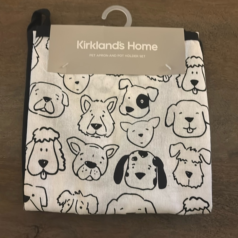 Dog Apron & Pot Holder Set 🐶